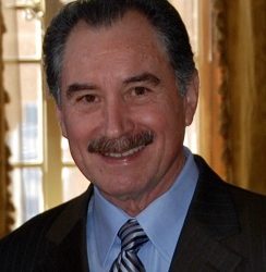 Dr. Faustino Garza
