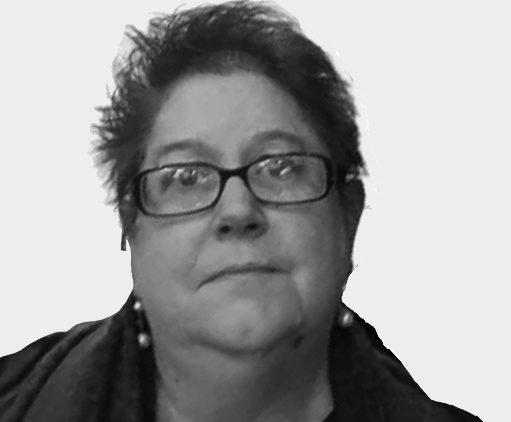 Linda (Lewis) Rivera