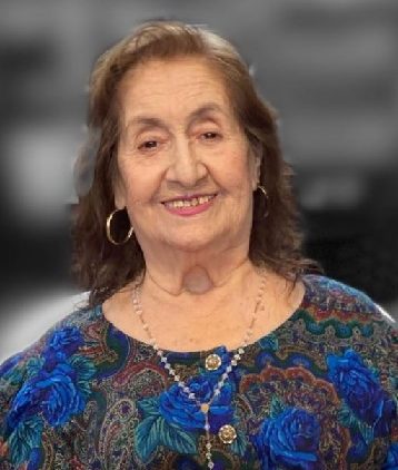Evangelina Flores